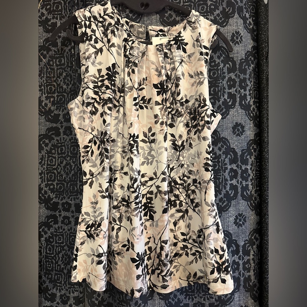 Calvin Klein Sleeveless print top